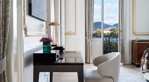 Swiss style - The Ritz-Carlton Hotel De La Paix Geneva