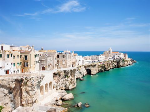 The Adriatic and Tyrrhenian coastline, Italy