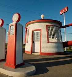 Teapot Dome gas station