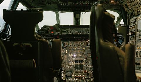 inset-cockpit