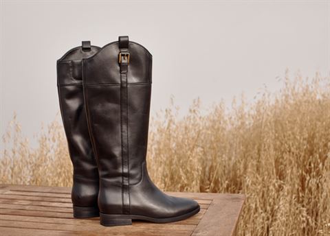 Win a pair of stylish Vionic boots, worth £250